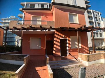 Bilo/p.marconi/15-22 agosto/p.auto/60m dal mare