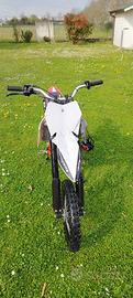 Moto da cross ragazzo