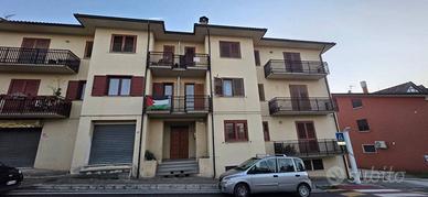 Appartamento di 156 m² con 5 locali e box auto a L