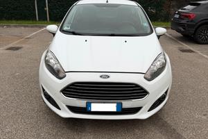 Ford Fiesta 1.5 tdci - NEOPATENTATI - 12 MESI DI G