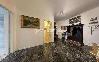 Appartamento in zona pedonale con garage