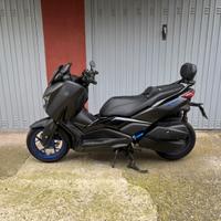 Yamaha XMAX 300