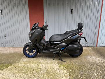 Yamaha XMAX 300