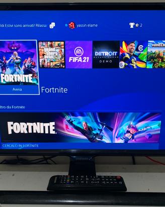 PS4 500GB con Monitor Samsung e kit gaming