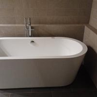 vasca freestanding e rubinetto a terra