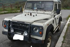 Defender Land Rover