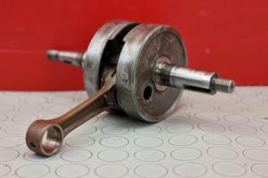 ALBERO MOTORE YAMAHA YZ 125 1983 1984 YZ125 1985