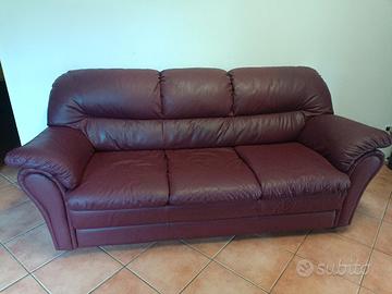 divano pelle bordeaux 
