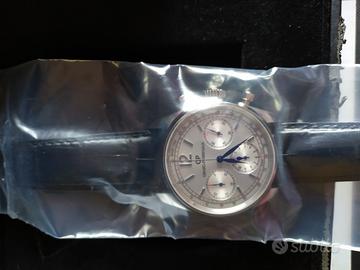 Girard Perregaux crono nuovo e originale Abbigliamento e