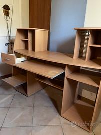 Tavolo/scrivania per pc