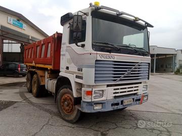 Volvo Trucks F.12 6X4 RIBALTABILE TRILATERALE