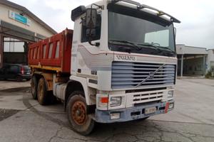 Volvo Trucks F.12 6X4 RIBALTABILE TRILATERALE