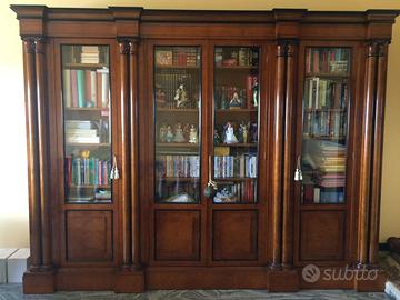 Libreria in legno massello