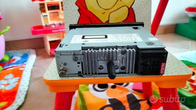 autoradio lancia ypsilon