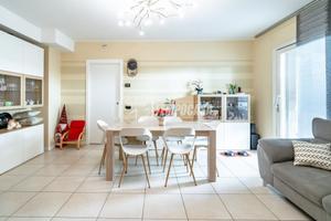 TRILOCALE CON GIARDINO BOX E CANTINA