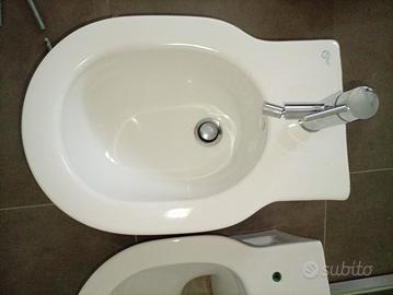 sanitari Ideal standard sospesi