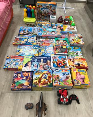 Lotto giochi di società, piste varie ed altro