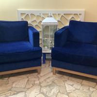 Due poltrone velluto blu , prodotto italiano