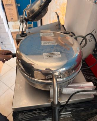 Macchina per crepes professionale
