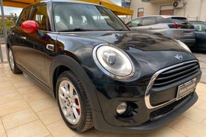 Mini Cooper D 5 porte 1.5 DIESEL 116 CV