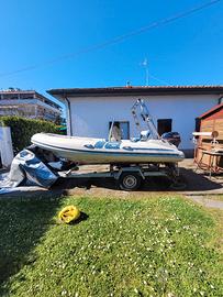 gommone con motore 40cv 4 tempi