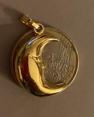 Ciondolo mezza luna in metallo color oro