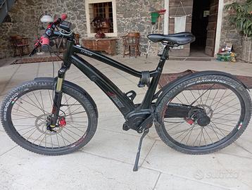 E-bike Neox Recoaro Crosser nera