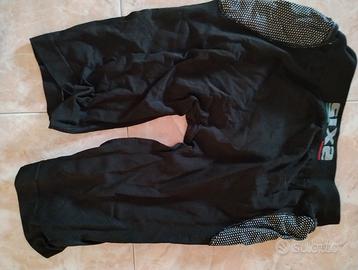 pantaloncini enduro cross mtb protettivi