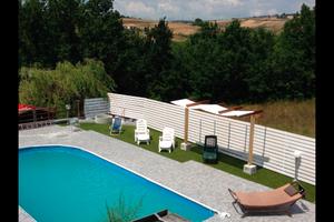 Casa con villa "Accatastata pertinenza Agricola