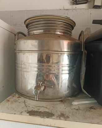 contenitori per olio in alluminio con rubinetto