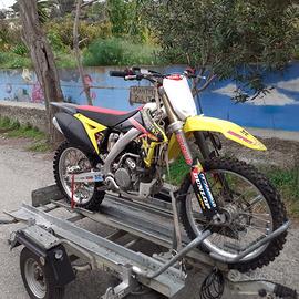 Suzuki RMZ250 - 2011