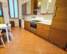 Bilocale 55mq 750 mese, via De Alessandri