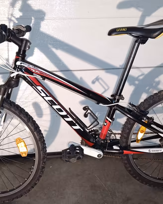 SPECIALIZED 🎄🎄 MTB bicicletta mis.M 