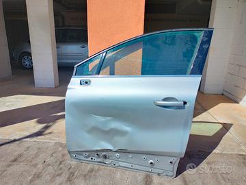 Portiera anteriore sx Captur Renault