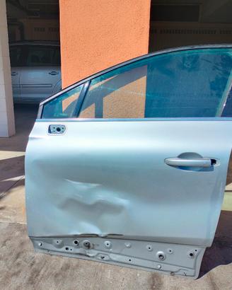 Portiera anteriore sx Captur Renault