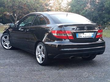 AUTOMOBILE GUIDA SPORTIVA