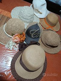 Cappelli femminili in paglia