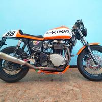 Triumph Thruxton CUP - Regina delle Cafe Racer