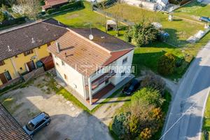 SOLUZIOEN INDIPENDENTE CON AMPIO GIARDINO