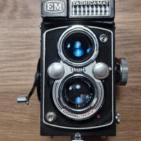 Yashica-MAT EM