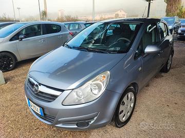 Opel Corsa 1.2 5 porte Cosmo