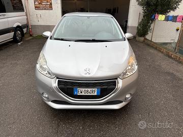 Peugeot 208 PureTech 82 5 porte Access