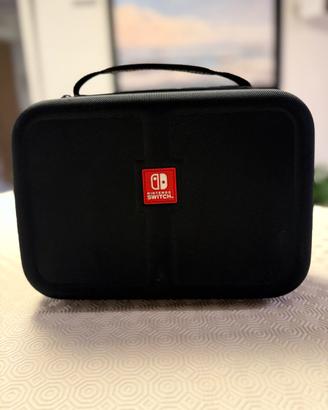 Custodia originale deluxe per Nintendo Switch nera