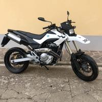 Honda SLR 650 27 kw patente A2 depotenziata
