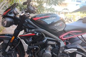 Triumph street triple r 2021