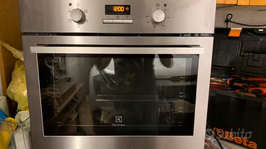 Forno ad incasso ventilato