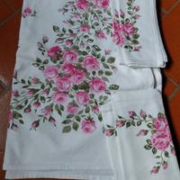 tovaglia con tovaglioli