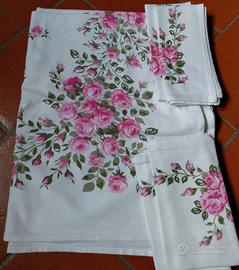 tovaglia con tovaglioli