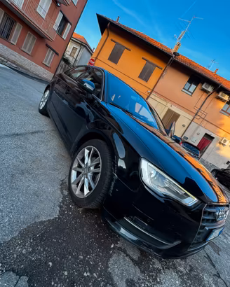 Audi a3 Sportback 1.6 tdi Ambition