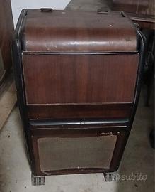 Mobile  radio giradischi vintage in legno 